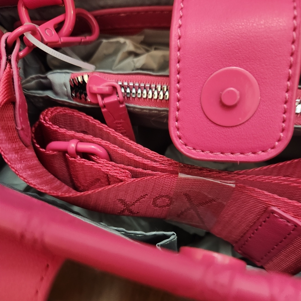 Betsey Johnson Pink Eiffel Tower Crossbody Bag - Picture 4 of 11
